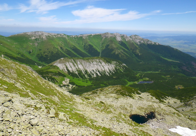 Kopské sedlo odděluje Vysoké Tatry a Belianské Tatry