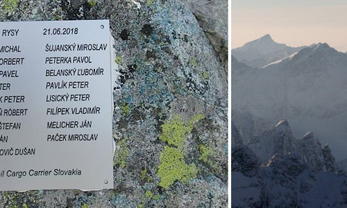 Železničáři natloukli ceduli se svým jménem do vrcholku Rysů