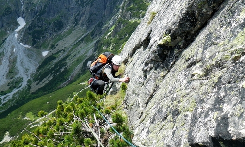 Cez knihu, populární výstup nad Brnčalkou Cez knihu, populární výstup nad Brnčalkou