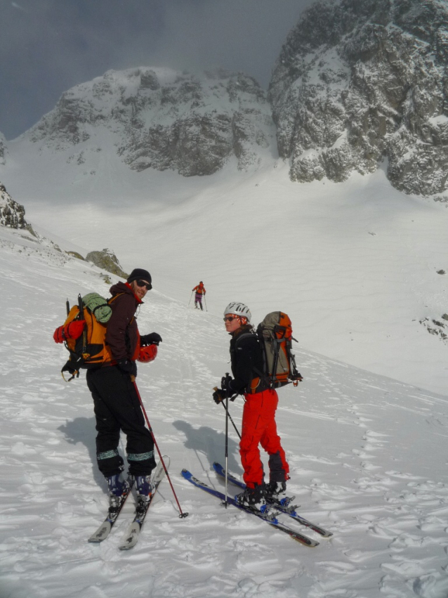 Skialpinistu bez pípáku zabila lavina nad Zbojnickou chatou