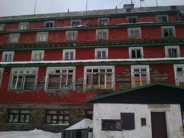 Volská louka: Horský hotel a Sokolská bouda