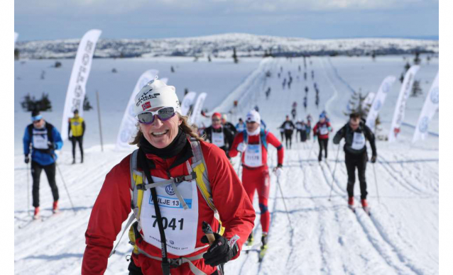 Birkebeinerrennet: běžky, kolo, běh