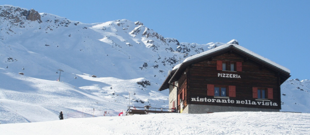 Santa Caterina Valfurva: Strmé sjezdovky a slunečné svahy