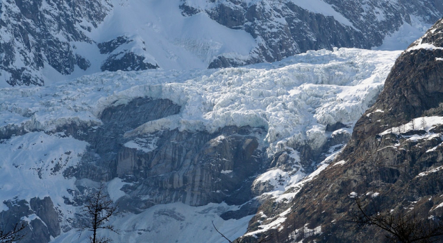 Courmayeur: závěje prašanu