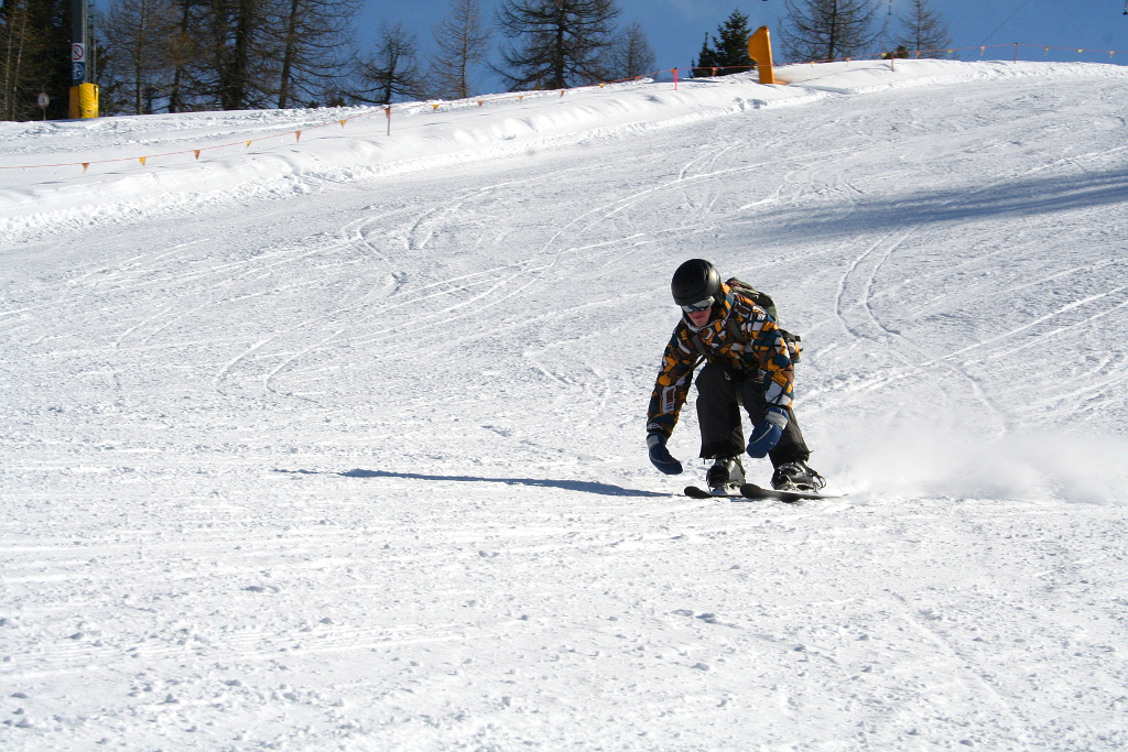 Krátké lyže jsou stále populární.