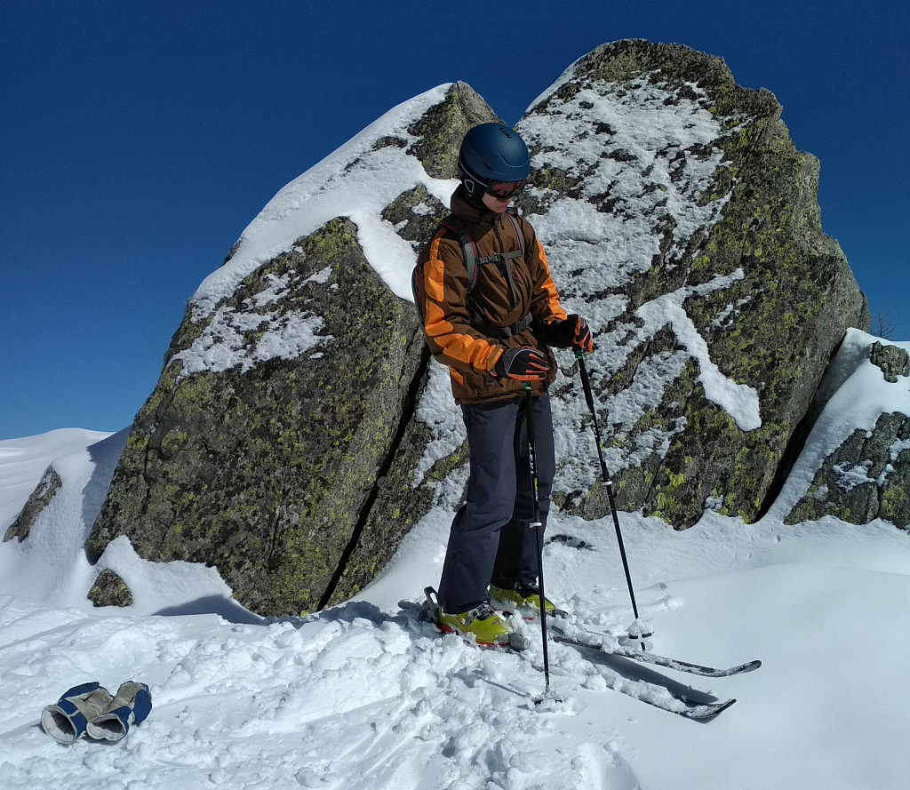 Zimní geocaching poblíž Monte Spolverino mezi Marilleva a Folgarida.