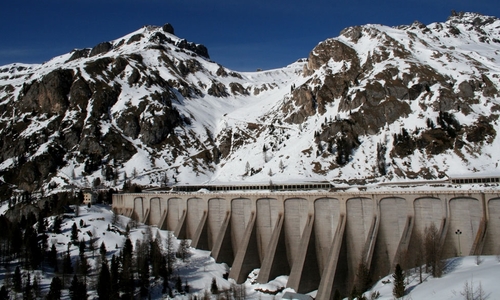 Královský okruh na silničním kole v Dolomitech Královský okruh na silničním kole v Dolomitech