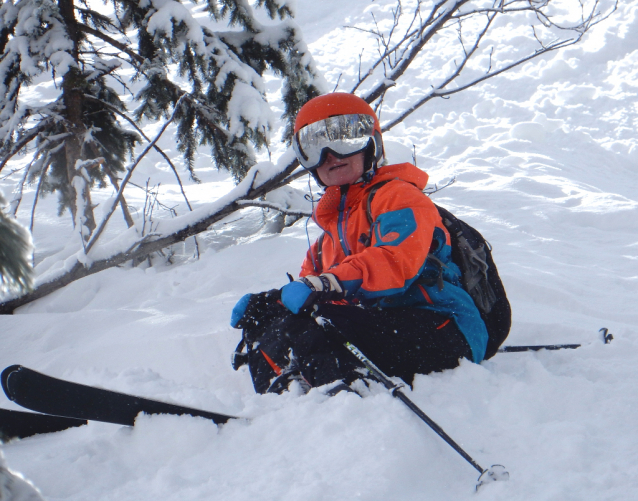 TEST Lyžařská a snowboardová helma Crivit Kilp