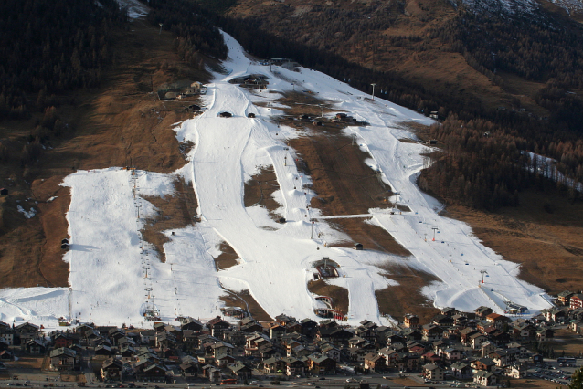 Livigno zatím lyžuje na umělém sněhu