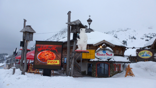 Obertauern lyžuje do května