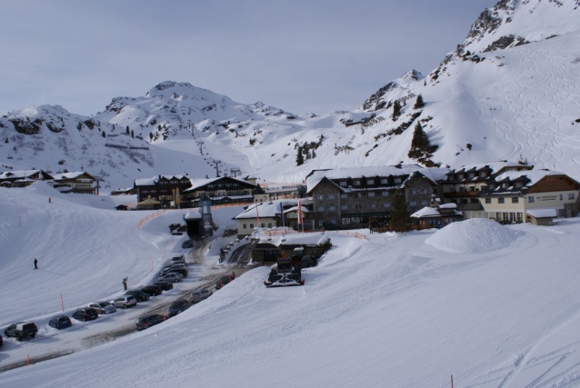 Obertauern lyžuje do května