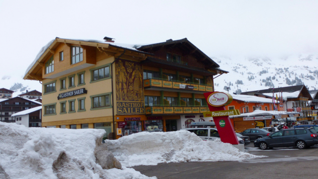 Obertauern lyžuje do května