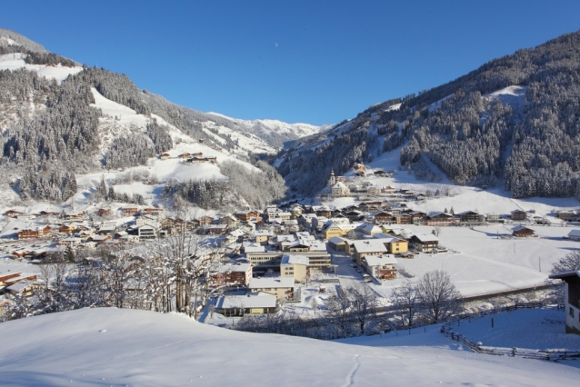 Großarl-Dorfgastein: lyže, sáňky a alpská idyla