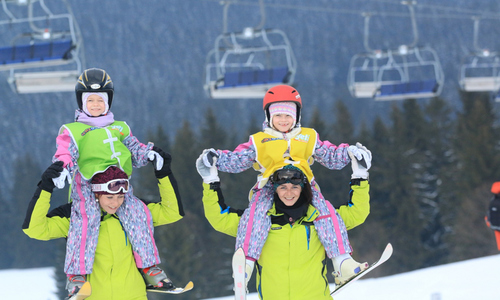 Koncoročné pobyty pre lyžiarov a nezmenené ceny skipasov v Ski Oravská Lesná 