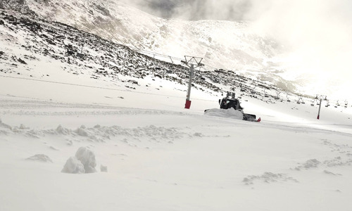 Lyžovačka pokračuje v Nízkych aj vo Vysokých Tatrách Lyžovačka pokračuje v Nízkych aj vo Vysokých Tatrách