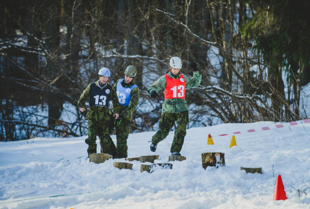 Winter Survival 3. den: lezení po skalách na Rabštejně