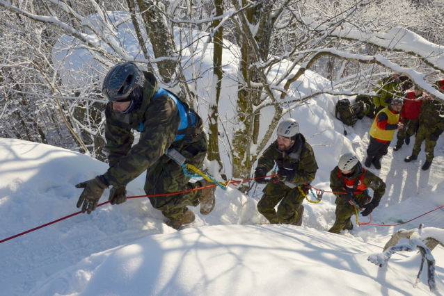 V Jeseníkách byl zahájen extrémní armádní závod Winter Survival