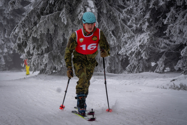Vojenský Winter Survival vyhráli hasiči