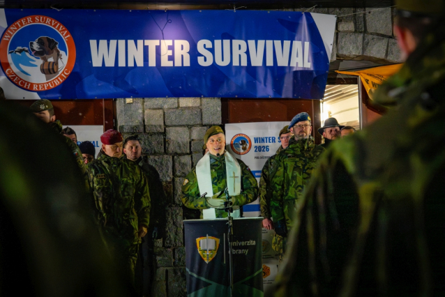 Vojenský Winter Survival vyhráli hasiči