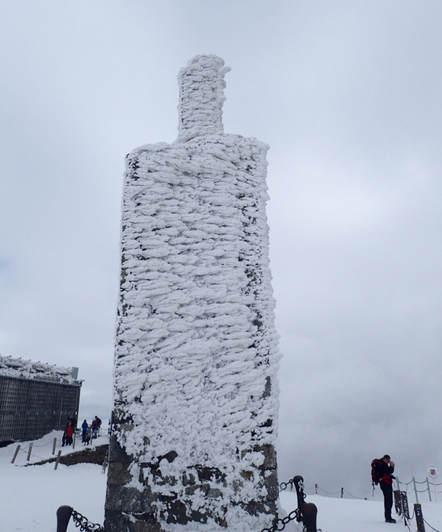 Sněžka (1603 m), nejvyšší česká hora