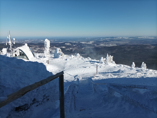 Ze Szrenice do Harrachova na skialpech