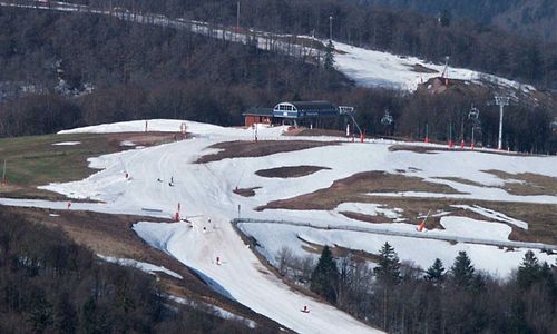 Tom Sims už řeže sněhové pláně tam někde nekonečně vysoko Tom Sims už řeže sněhové pláně tam někde nekonečně vysoko