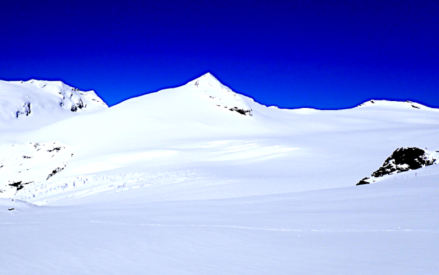 Jarní skialpová túra přes vysoká sedla v Hohe Tauern od Glockneru ke Klockerin