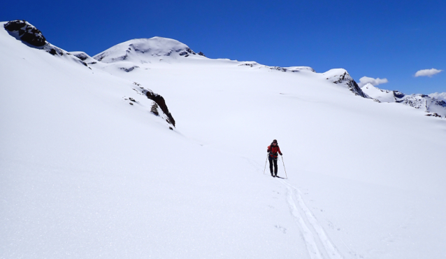 Jarní skialpová túra přes vysoká sedla v Hohe Tauern od Glockneru ke Klockerin