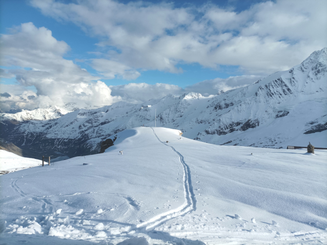 Jarní skialpová túra přes vysoká sedla v Hohe Tauern od Glockneru ke Klockerin