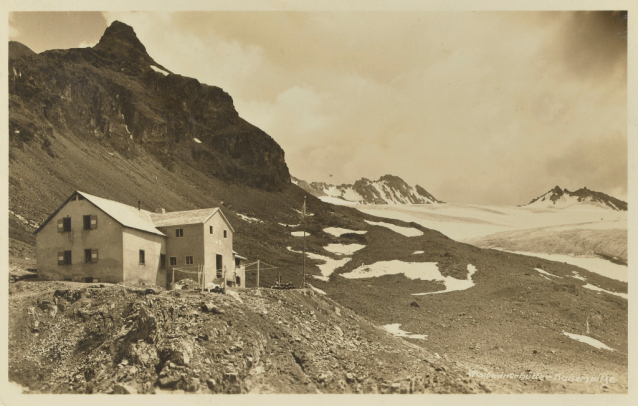 Wiesbadener Hütte pod Piz Buin