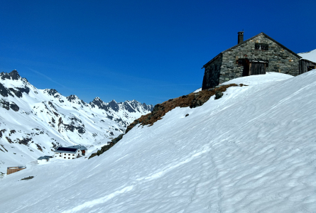 Wiesbadener Hütte pod Piz Buin