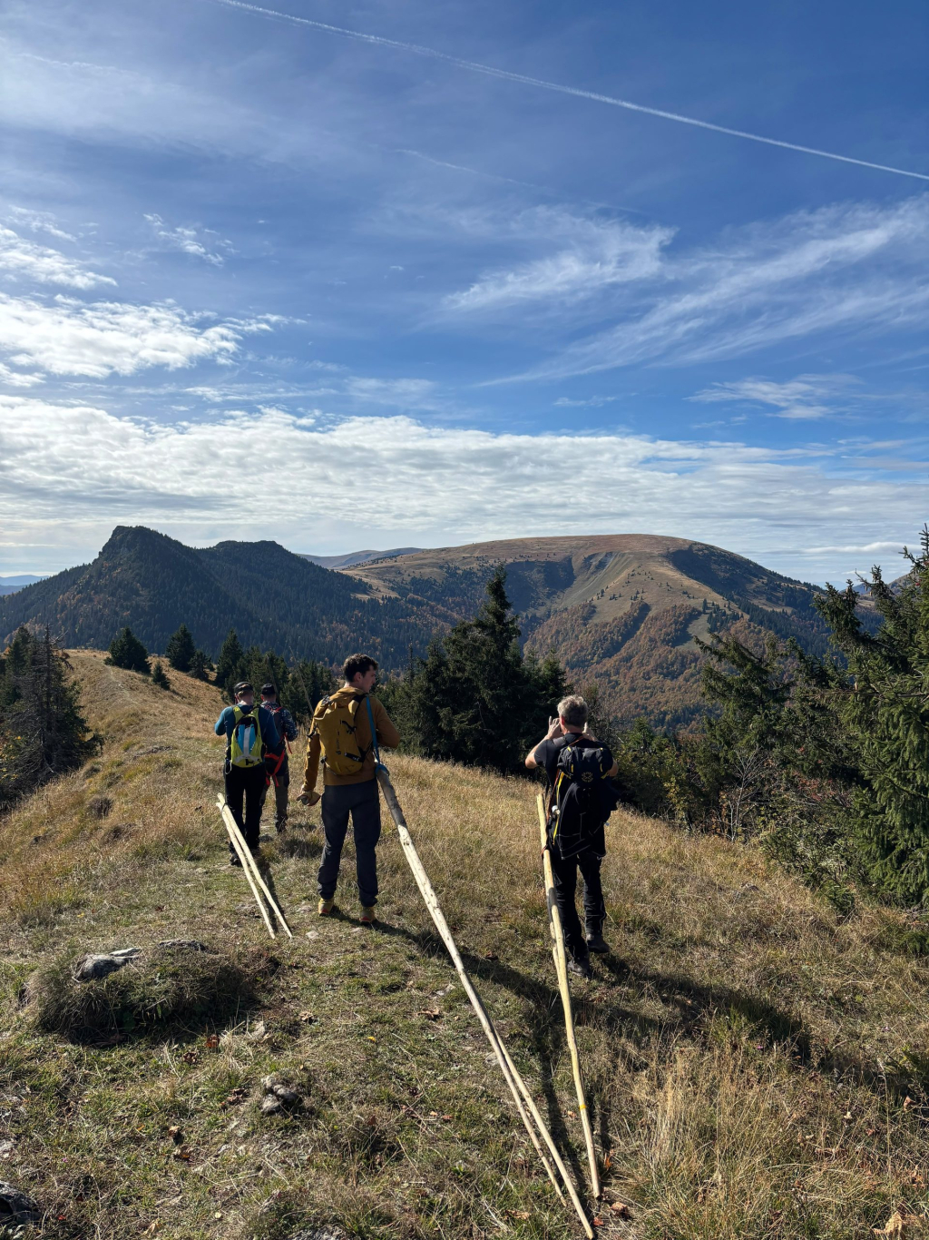 Veľká Fatra, podzimní oprava tyčového značení.