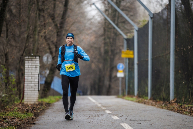Fejfar vyhrál podruhé adventní přírodní maraton Praha-Dobříš