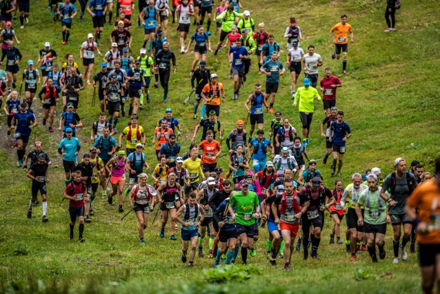 Krkonošská 50: svátek běžeckého trailu vyhráli novic Korecký a zkušená Mikešová