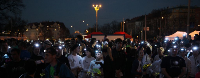 Pražskou Stromovku rozzáří Noční běh pro Světlušku