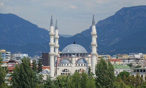 Postarší Slovenka se utopila v Albánii Postarší Slovenka se utopila v Albánii