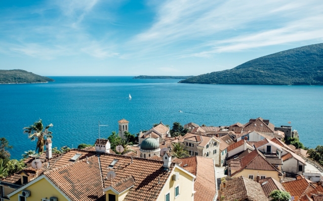 Herceg Novi, historická brána boky Kotorské