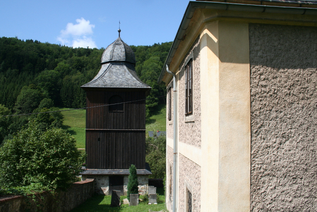 Kryštofovo Údolí: kostel, betlém, orloj, viadukt