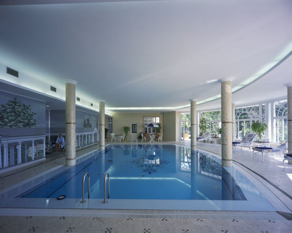 Hotel Esplanade Mariánské Lázně. Hotelový bazén.