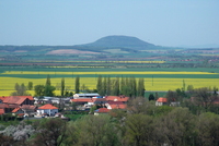 Od Vltavy k Řípu na kole Od Vltavy k Řípu na kole