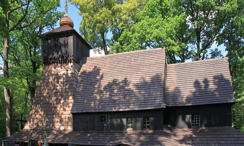 Dřevěný kostel Božího Těla lehl popelem Dřevěný kostel Božího Těla lehl popelem