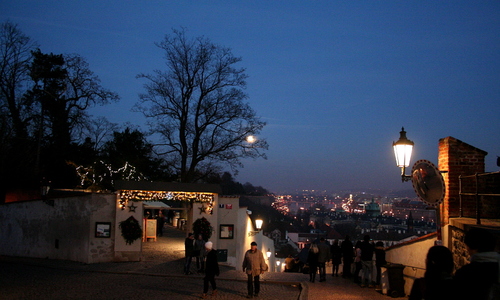 Praha se připojí k Hodině Země, nechá zhasnout desítky památek