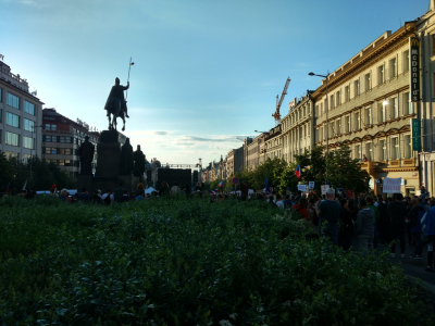 70.000 people are demonstrating against prime minister