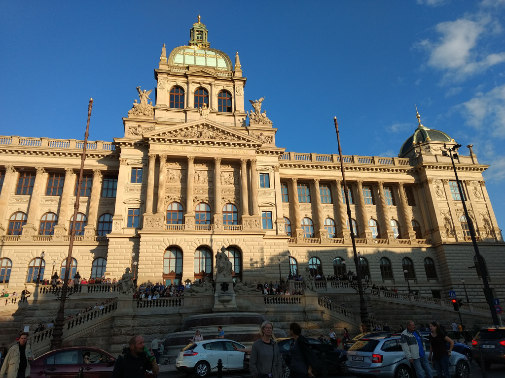 Národní muzeum je už více než století svědkem významných událostí na Václavském náměstí.