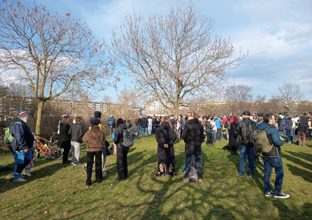 Proti Babišovi bouřilo čtvrt milionu lidí na Letné