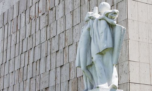 Jiří Kryštůfek, sochař pubertálních dívek Jiří Kryštůfek, sochař pubertálních dívek