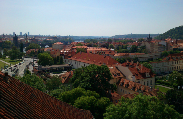 Podívejte se na Prahu ze střechy