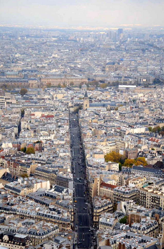 Paříž je druhá - v návštěvnosti i drahotě
