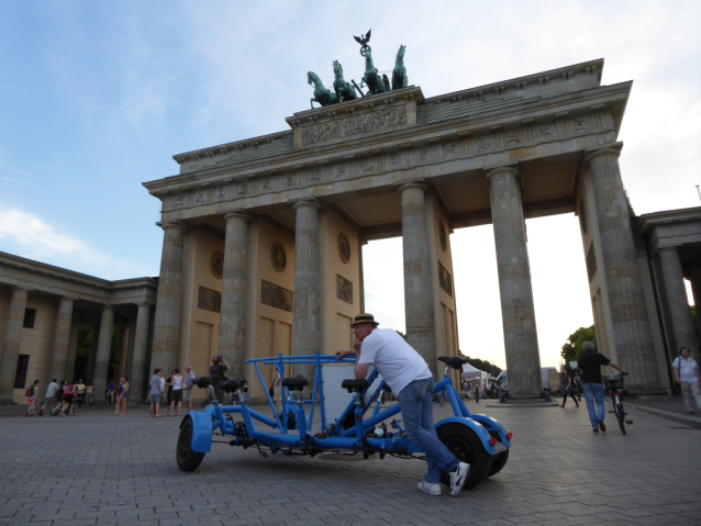 Berlin Wall Bike Tour aneb na kole po Berlínské zdi