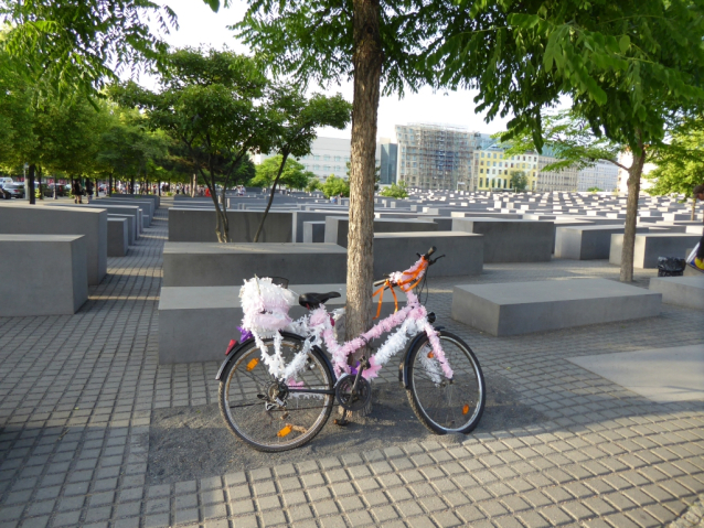 Berlin Wall Bike Tour aneb na kole po Berlínské zdi